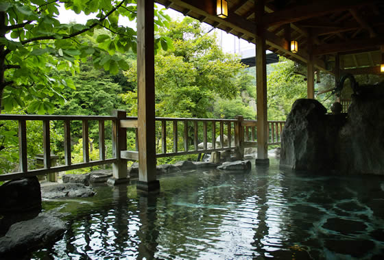 Open-air bath